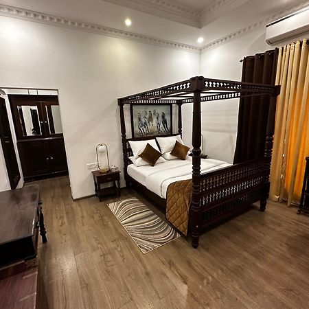 Cherai Lake Resort 체라이 비치 외부 사진