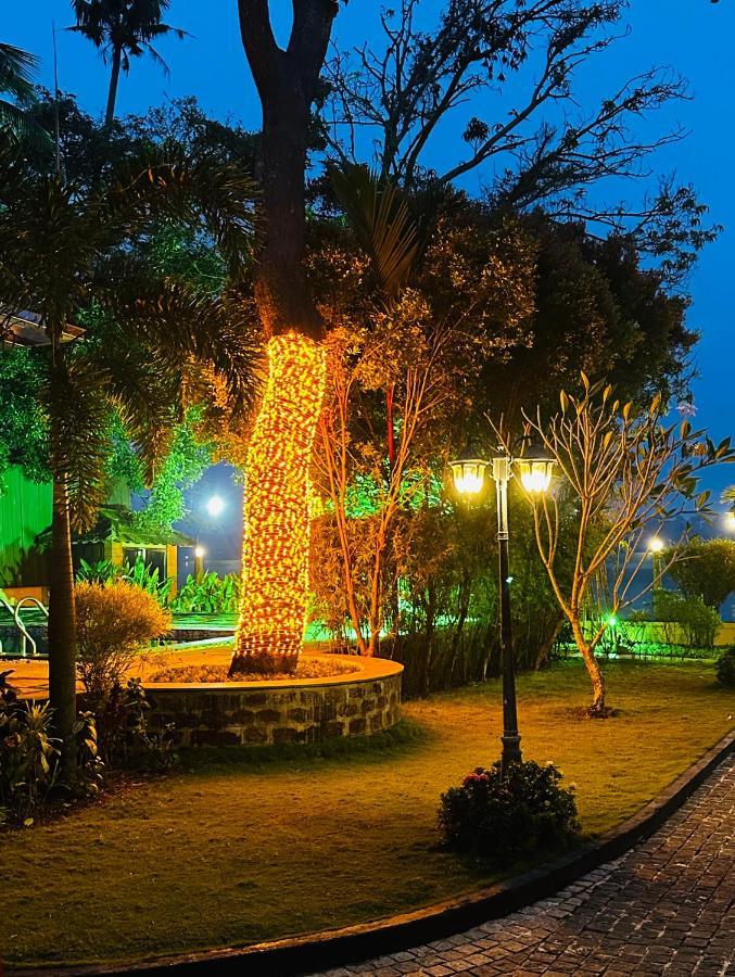 Cherai Lake Resort 체라이 비치 외부 사진